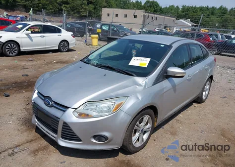2013 Ford Focus Se z USA, uszkodzony, nr VIN 1FADP3F28DL249244